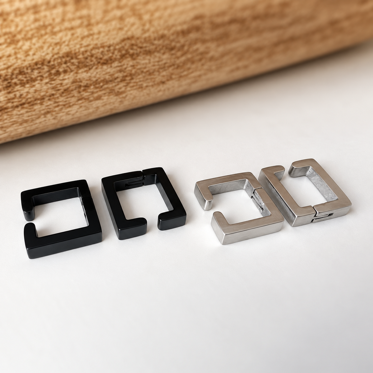 Anneaux Carrés Clips d’oreilles unisex couleur argent noir