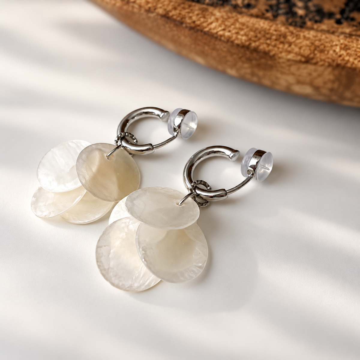Clips U 2-en-1 nacre blanche – Pendentif amovible
