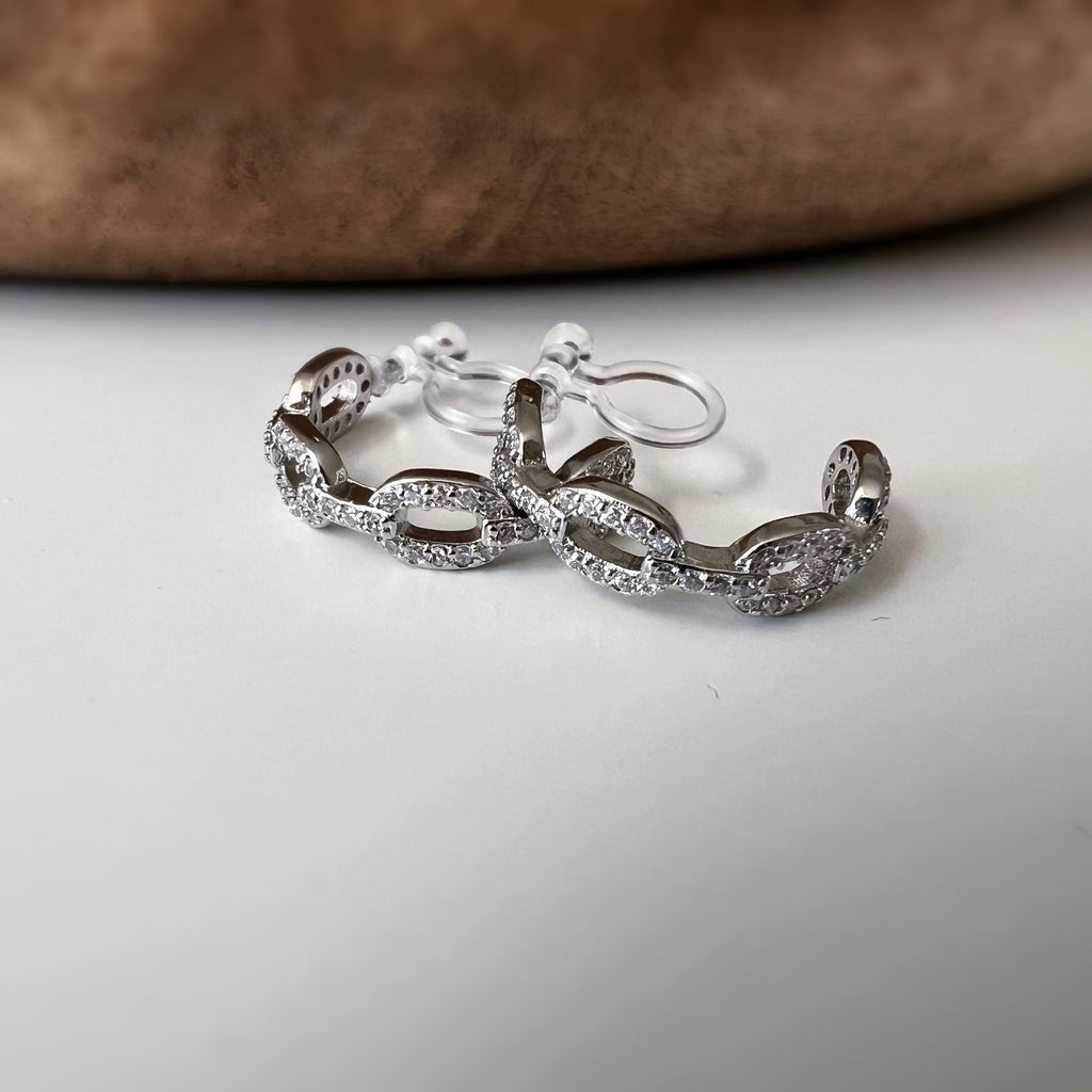 Clips d’oreilles forme C chaîne lisse / Chaîne zircon
