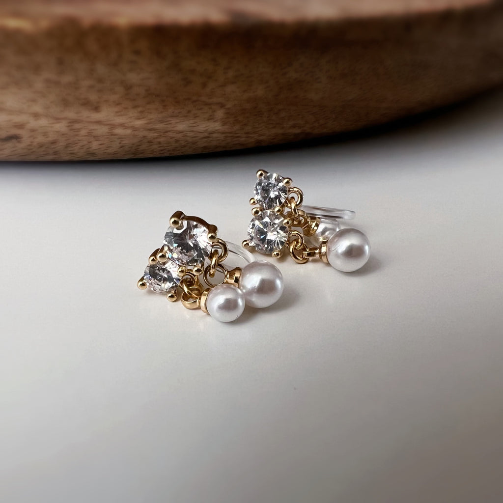 Clips d’oreilles zircons et perles