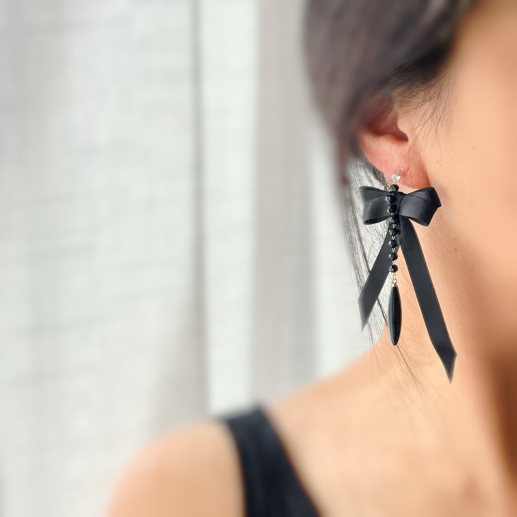 Clips d’oreilles sans perçage Halloween – nœud noir gothique