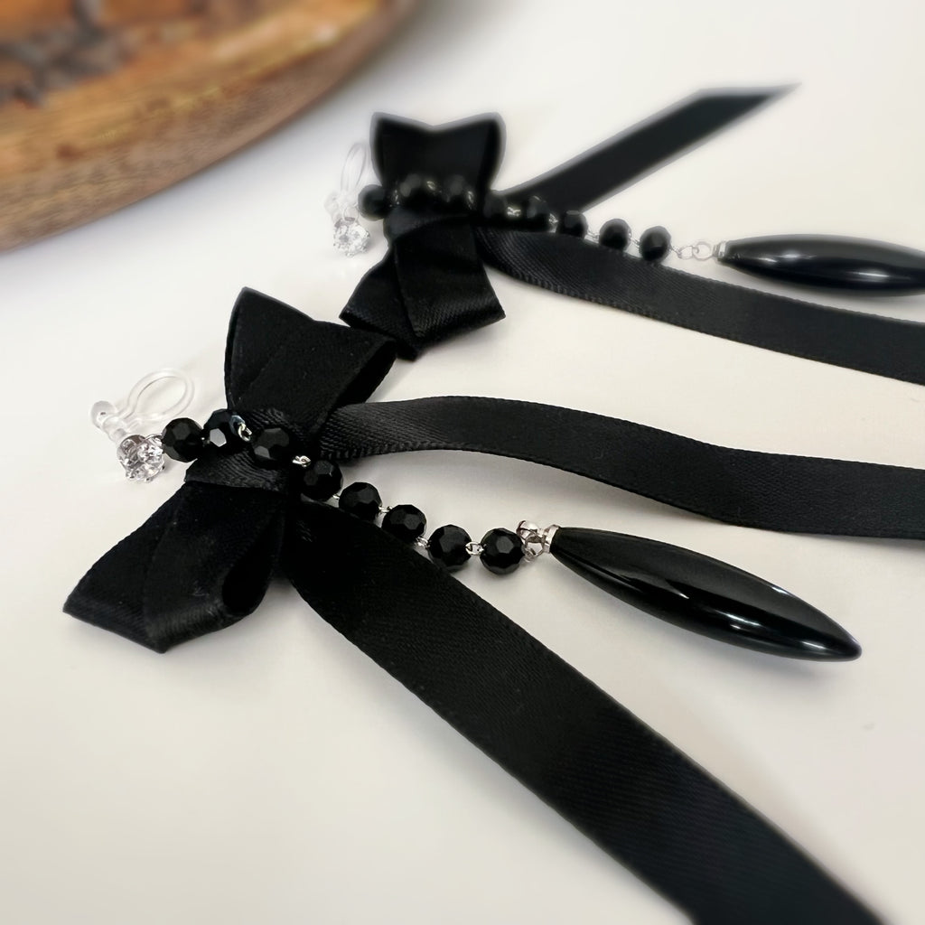Clips d’oreilles sans perçage Halloween – nœud noir gothique