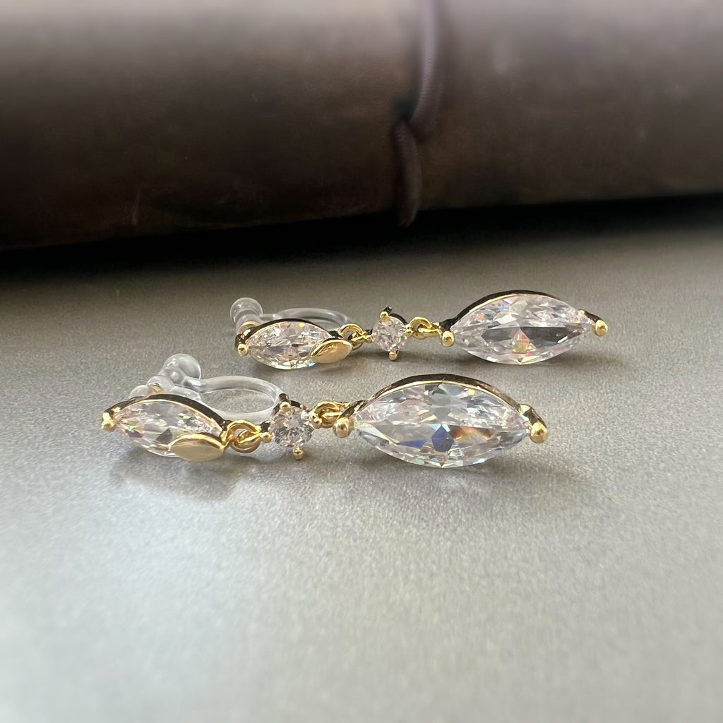 Clips d'oreilles goutte zircon pendante