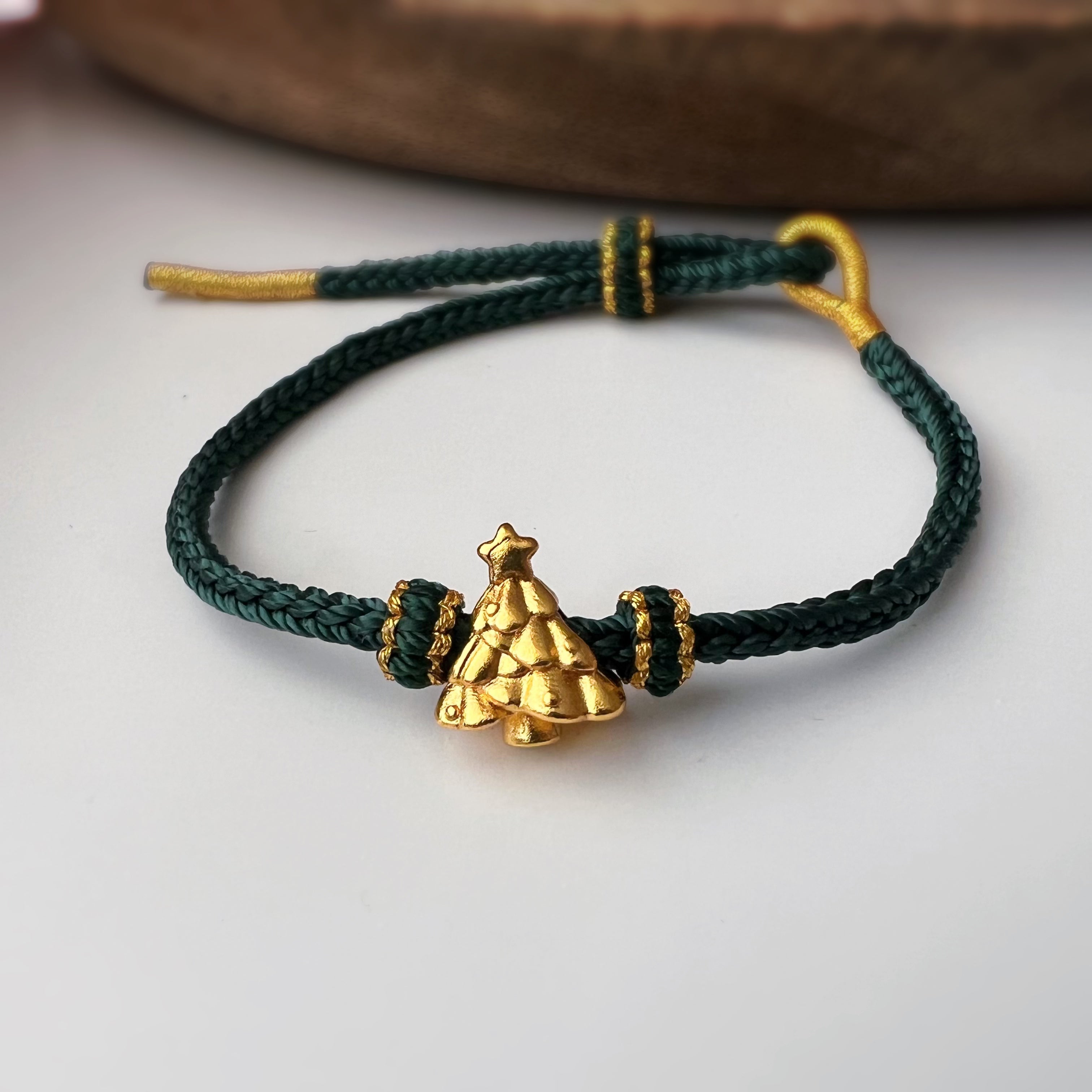 Bracelet de Noël tressé avec sapin doré – 4 couleurs