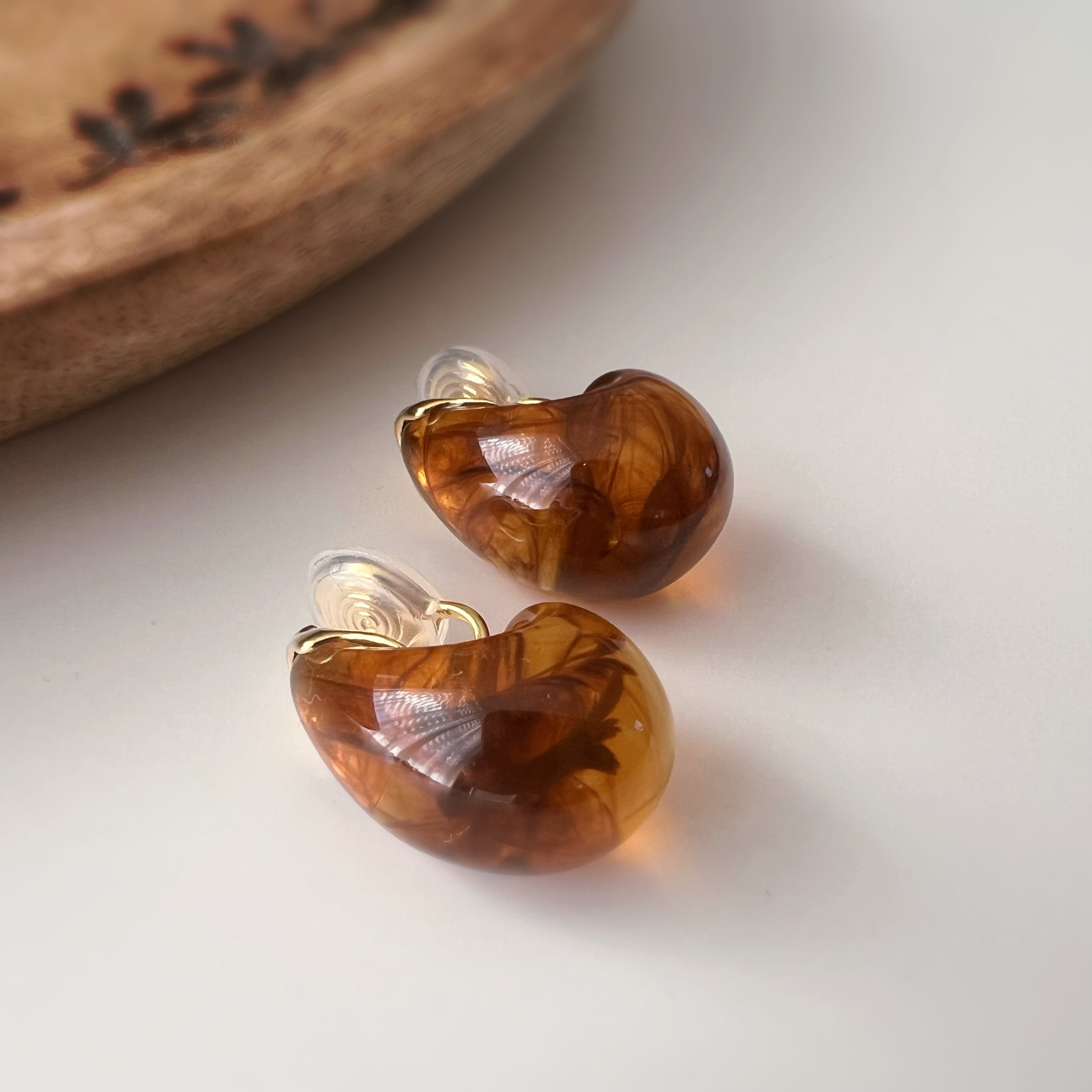 Résine Ambrée – Forme Courbe clips d’oreilles