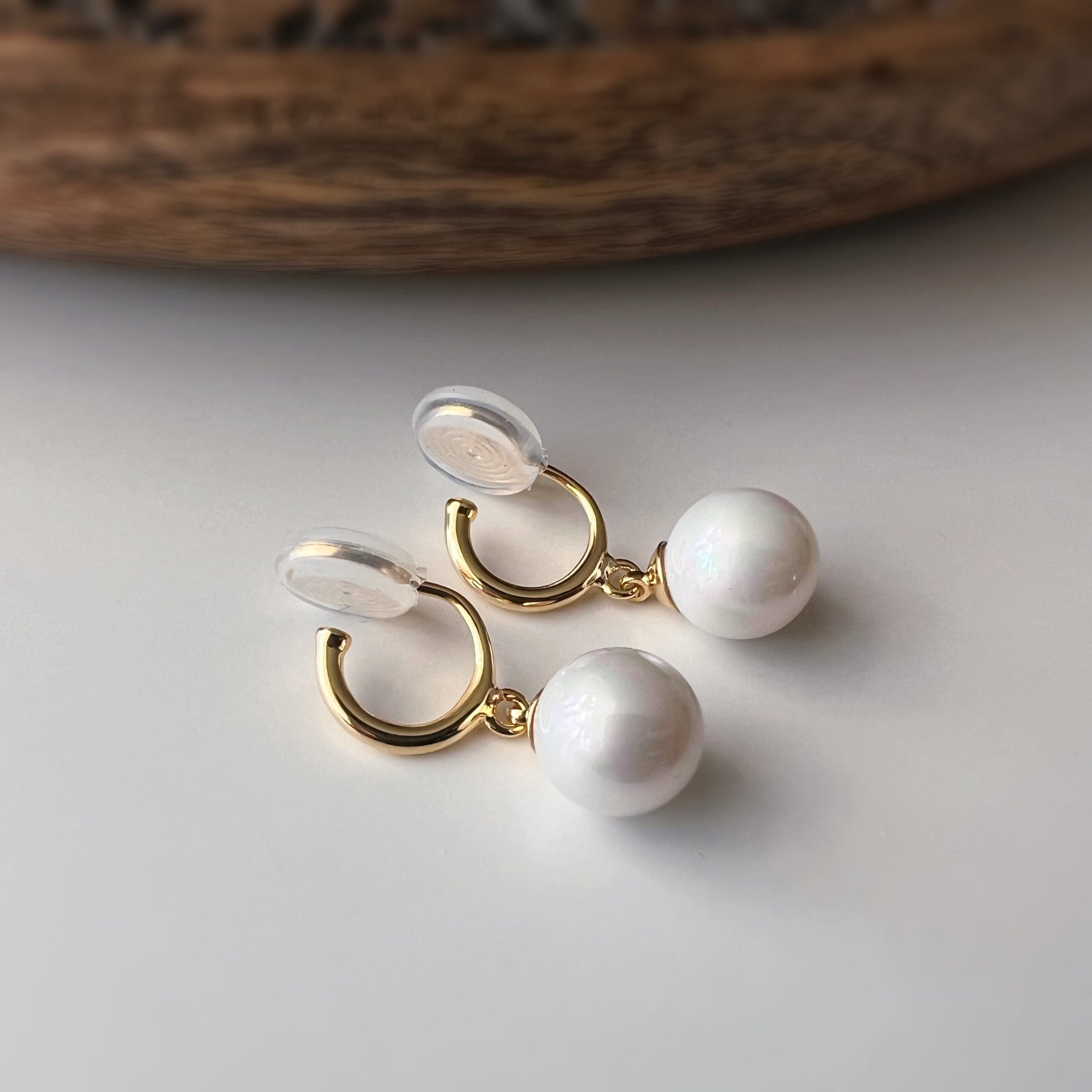 Clips d’oreilles perle blanche nacrée