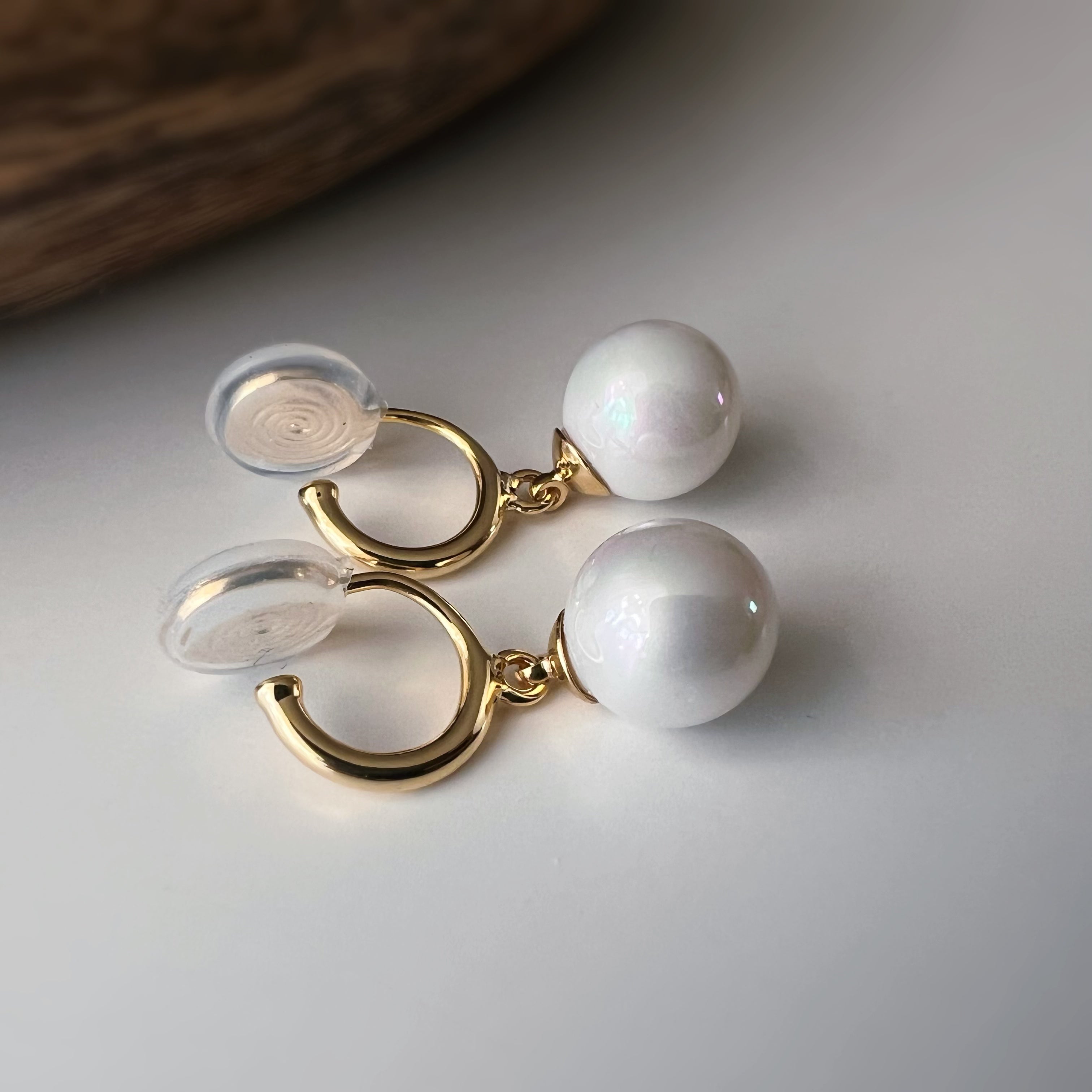Clips d’oreilles perle blanche nacrée