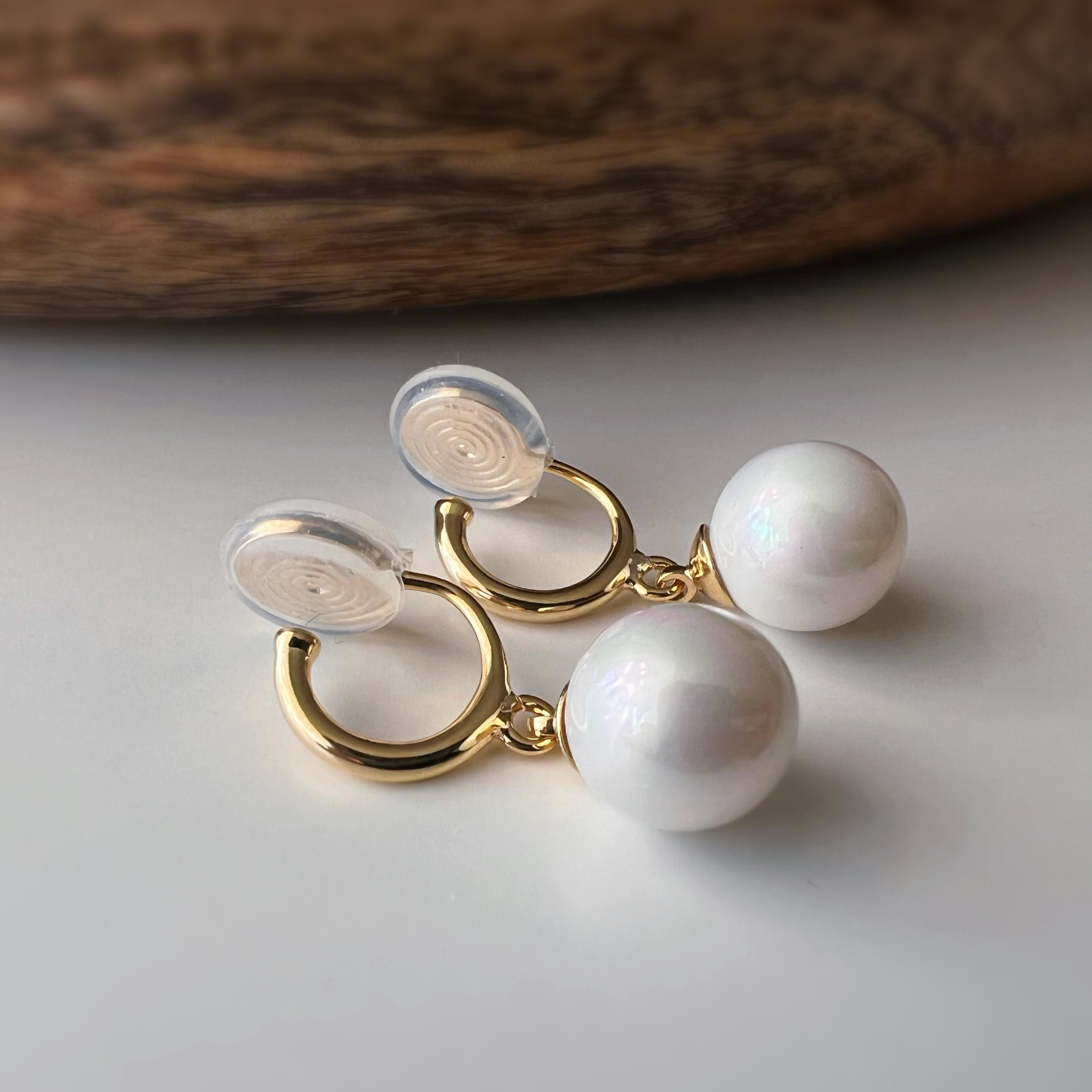Clips d’oreilles perle blanche nacrée