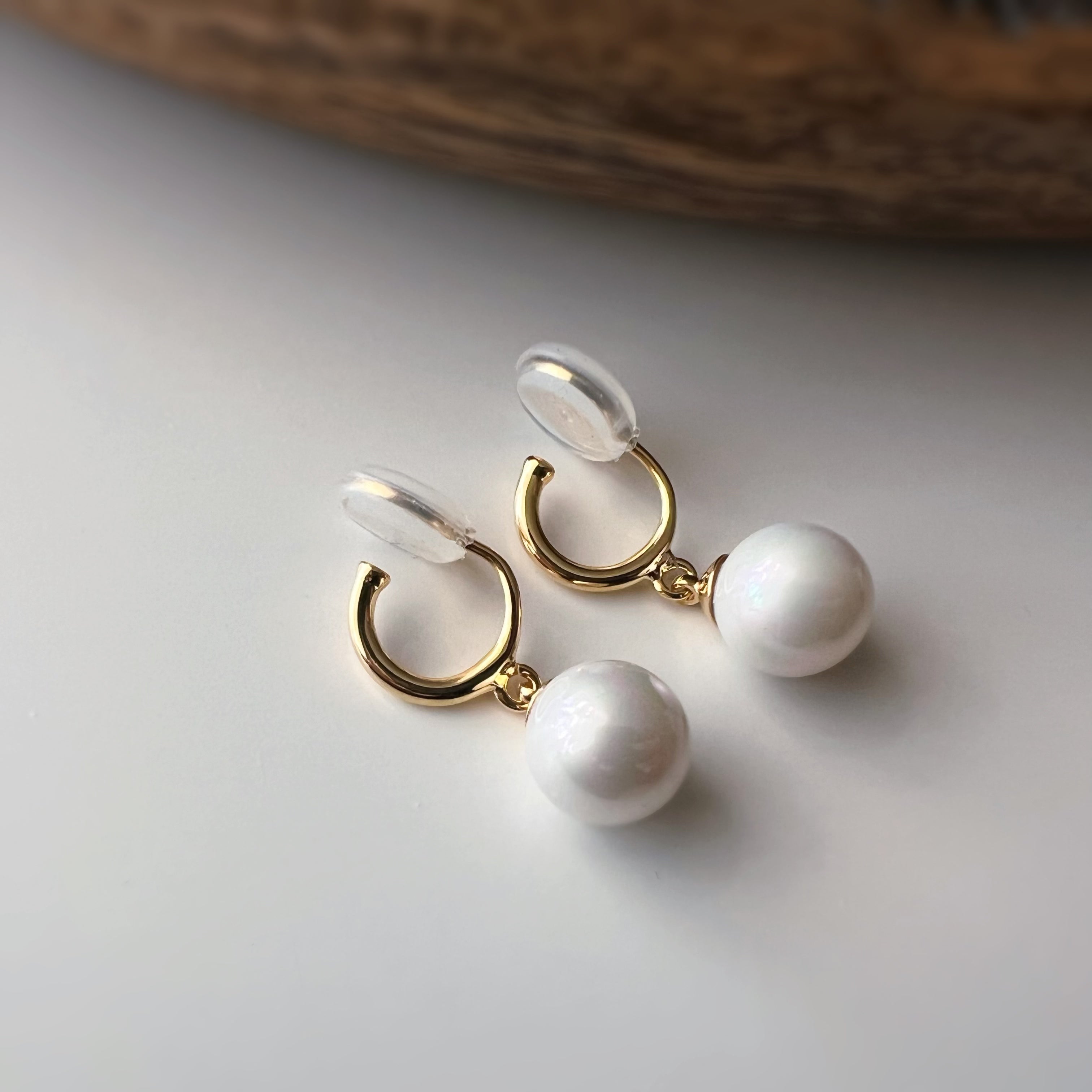 Clips d’oreilles perle blanche nacrée