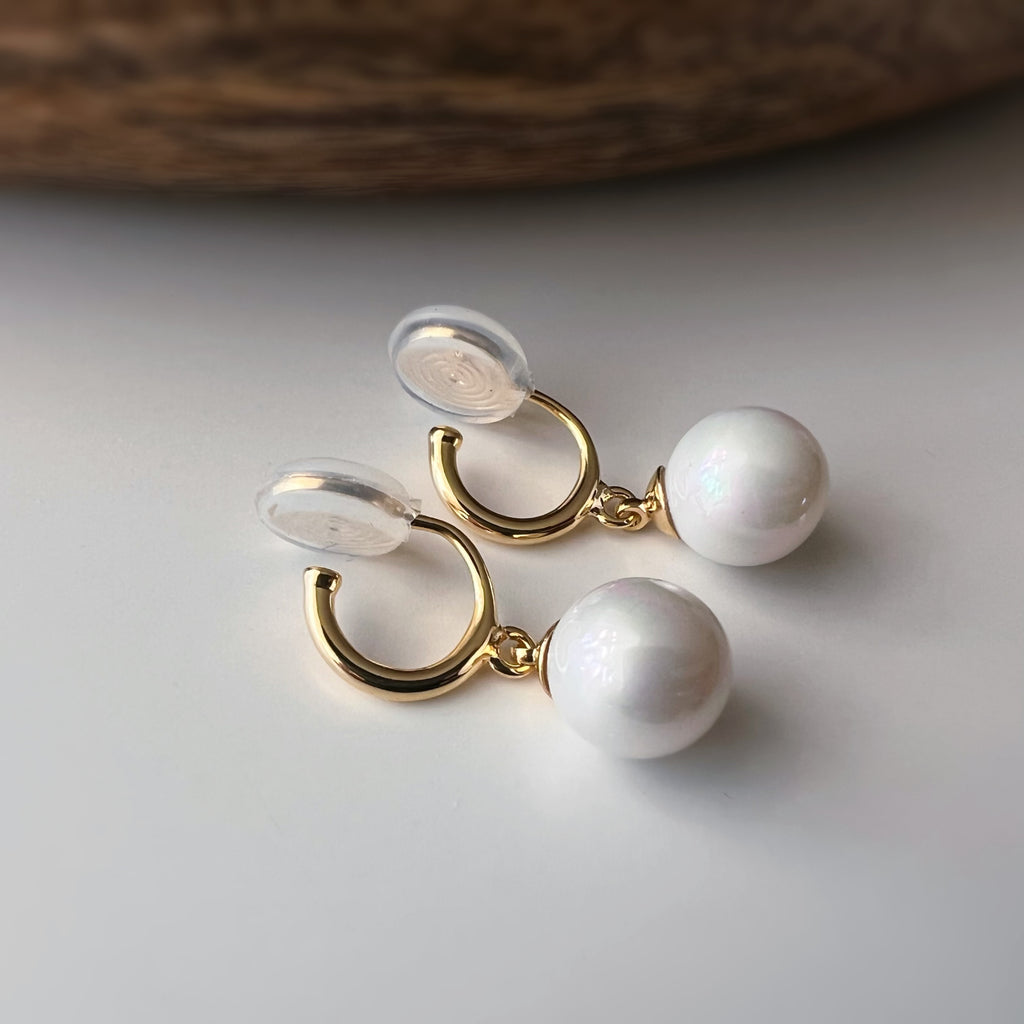 Clips d’oreilles perle blanche nacrée