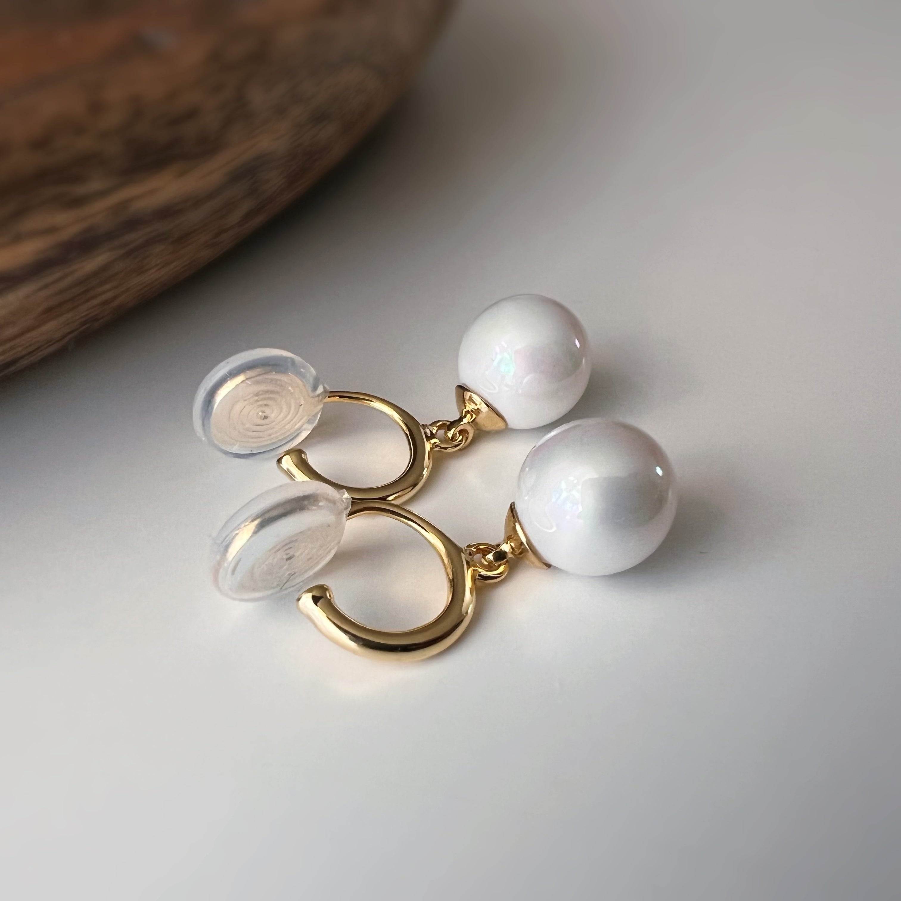 Clips d’oreilles perle blanche nacrée