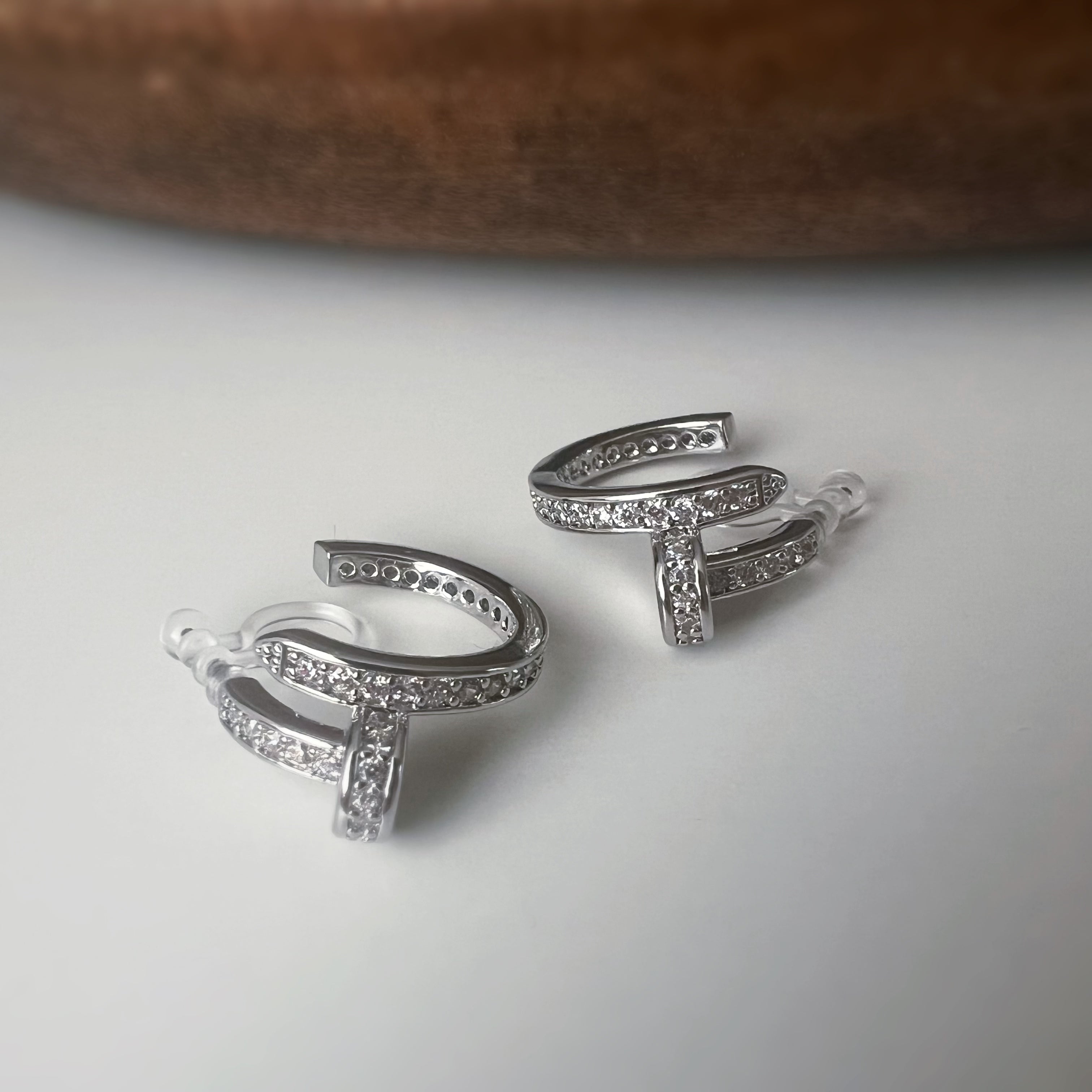 Clips d’oreilles créoles ouvertes couleur argent /Or