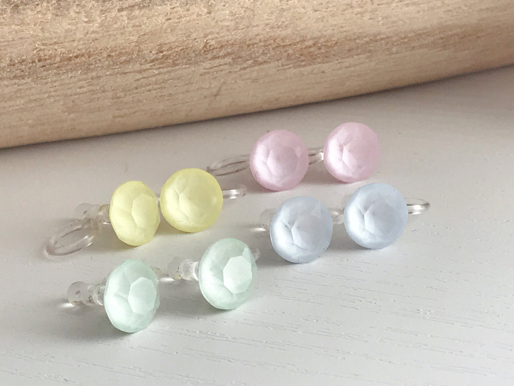 Minimalist invisible ear clips. PureCristal Crystals, Small Round Color Cream pink/ Cream green/ Cream blue/ Cream yellow. Crystal