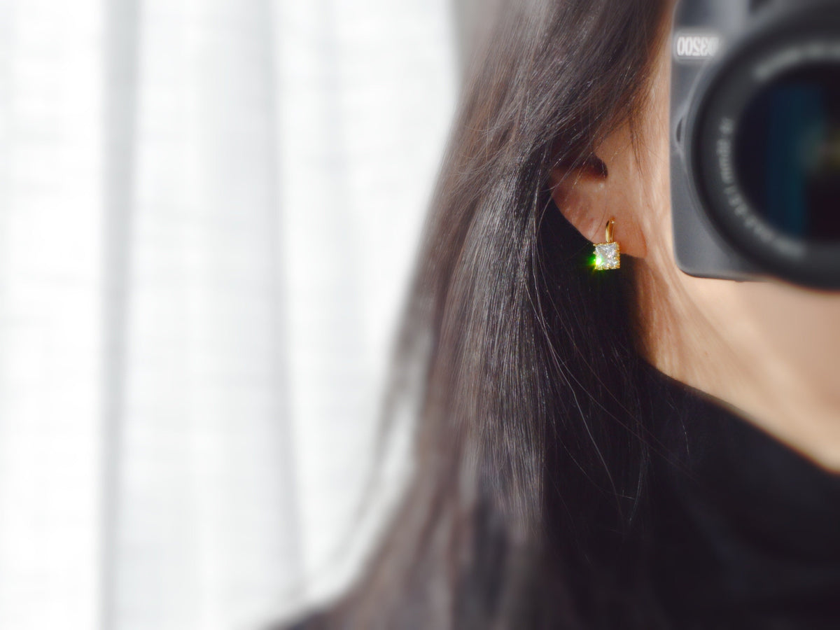 PAINLESS ! CLIPS U spiral earrings Small square Zircon stone Gold color. Comfortable delicate ear clips Ready to offer