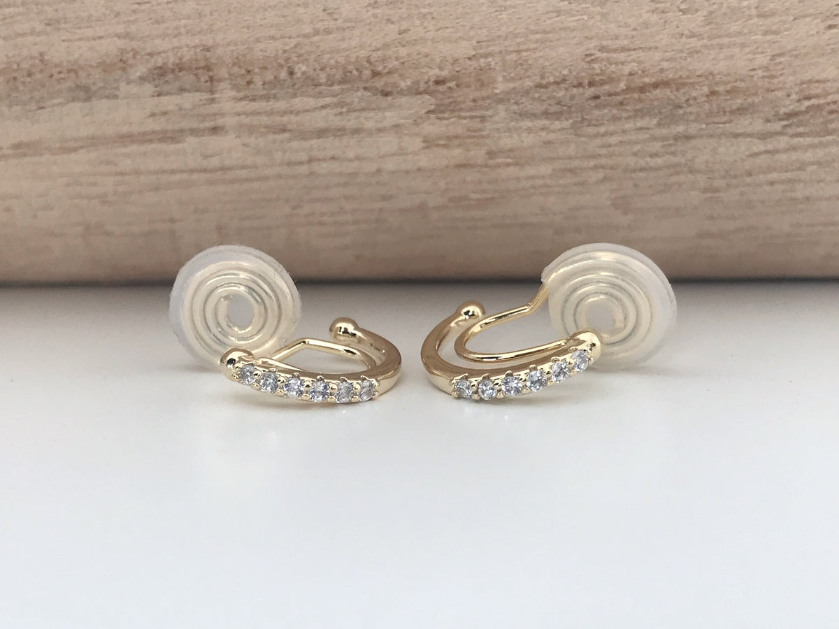 SANS DOULEUR ! Boucles d'oreilles CLIPS U spirale Demi-cercle Mini Pierres Zircon Rond plaqué d'Or. Clips d'oreilles confortable.