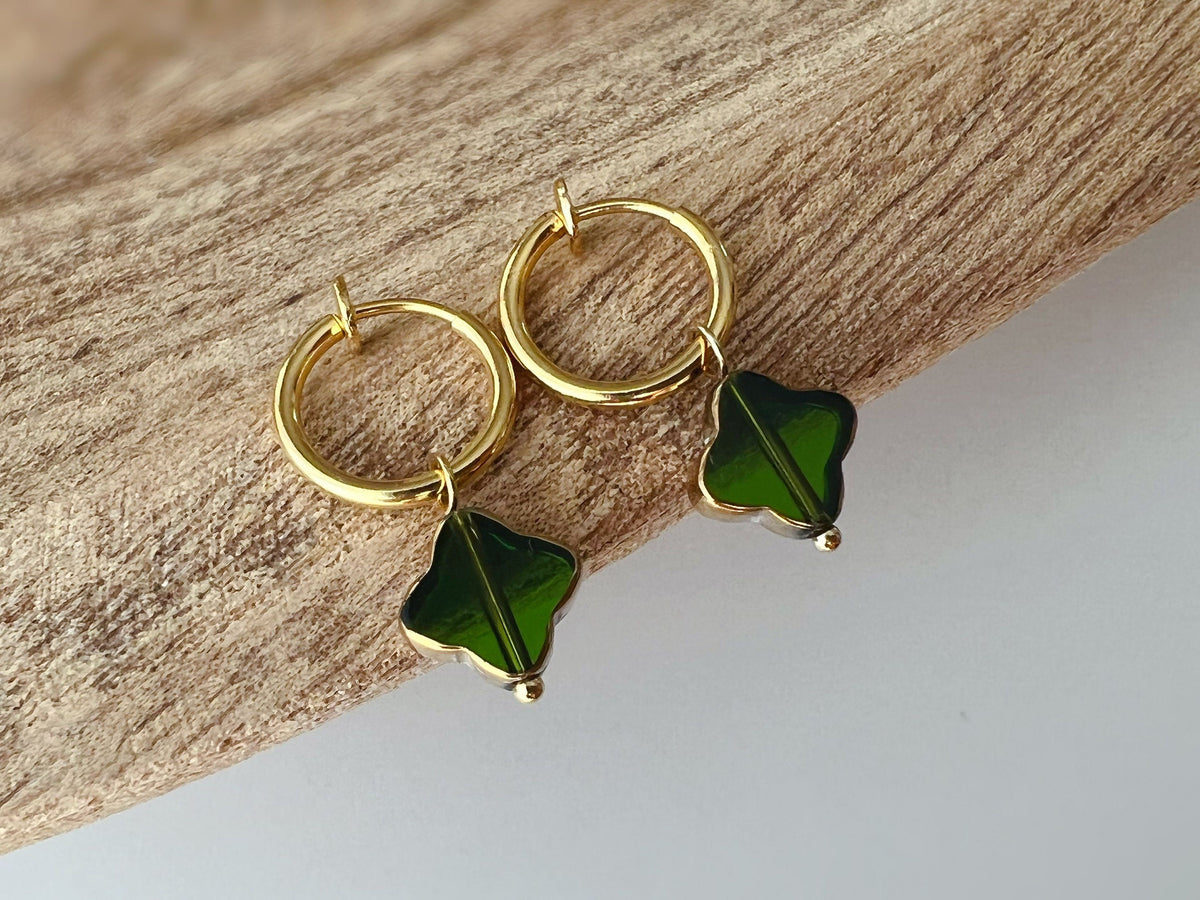Clips d'oreille 2-EN-1 CLIPS anneaux Créoles Torsadés doré avec Perle vert trèfle à quatre feuilles en verre Bijoux quotidien Anneaux 1.3cm