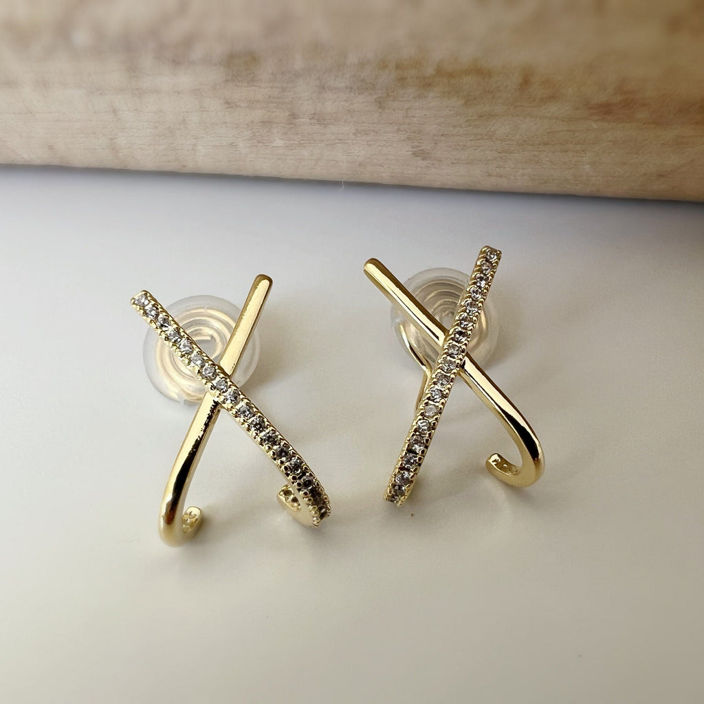 SANS DOULEUR ! Boucles d'oreilles CLIPS U spirale Croix strass Mini Zircon plaqué d'Or. Clips d'oreilles confortable.