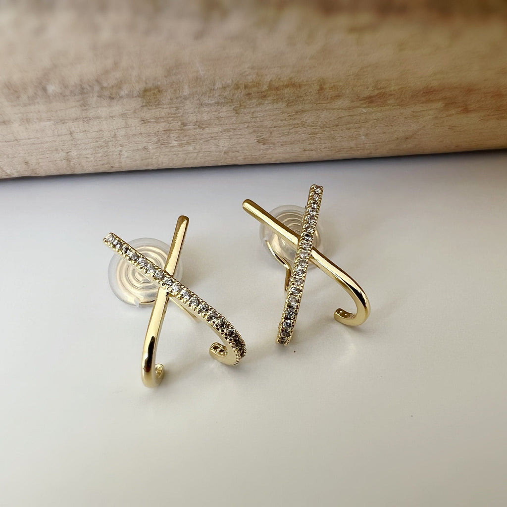 SANS DOULEUR ! Boucles d'oreilles CLIPS U spirale Croix strass Mini Zircon plaqué d'Or. Clips d'oreilles confortable.