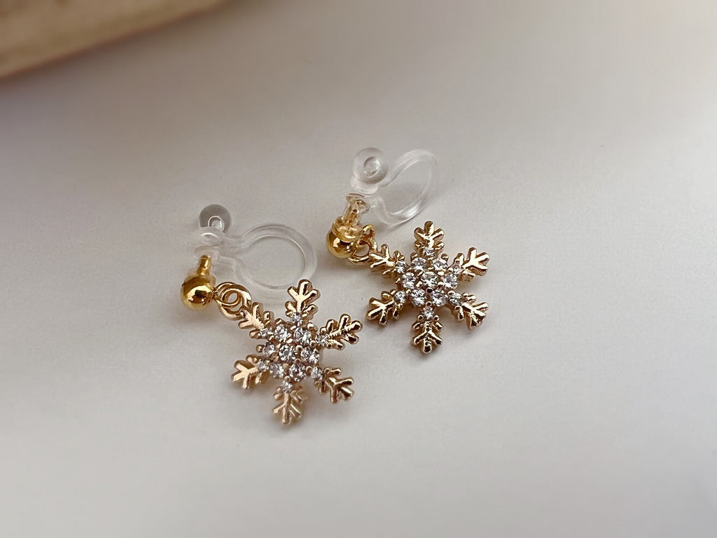 Large/Small Snowflake. Invisible gold-plated brass clips, Zircon. Delicate Jewelry. Christmas Gifts Ready to give