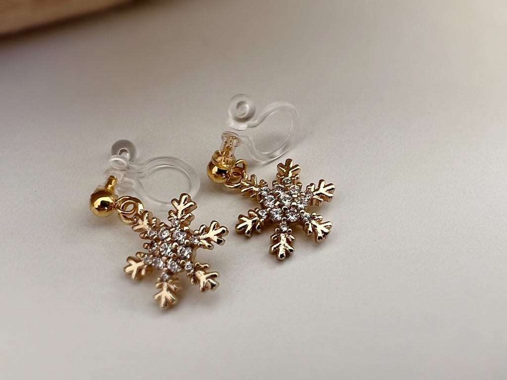 Large/Small Snowflake. Invisible gold-plated brass clips, Zircon. Delicate Jewelry. Christmas Gifts Ready to give