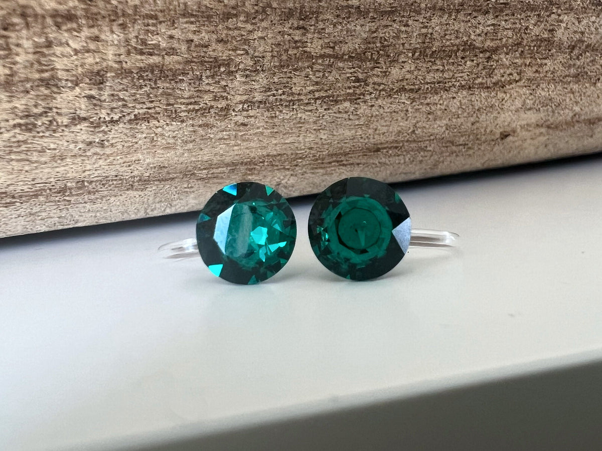 Invisible CLIPS Earrings Emerald Green Round Crystal Ignite PureCristal, Minimalist Dark Green Small Crystal Ear Clips.