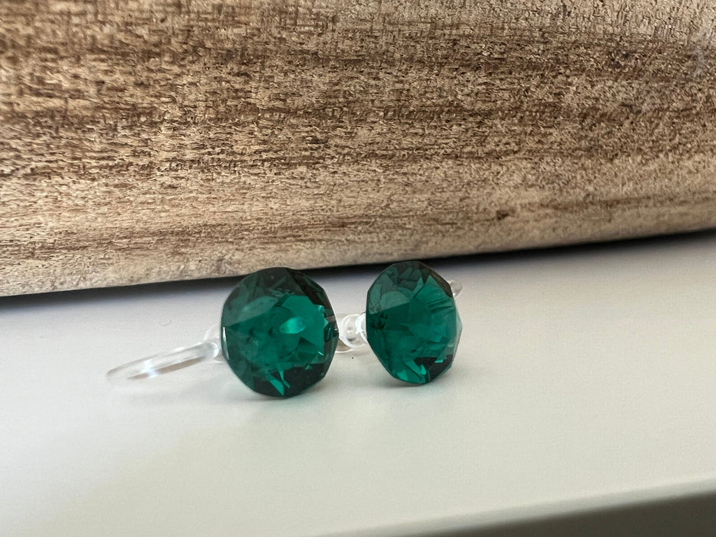 Invisible CLIPS Earrings Emerald Green Round Crystal Ignite PureCristal, Minimalist Dark Green Small Crystal Ear Clips.