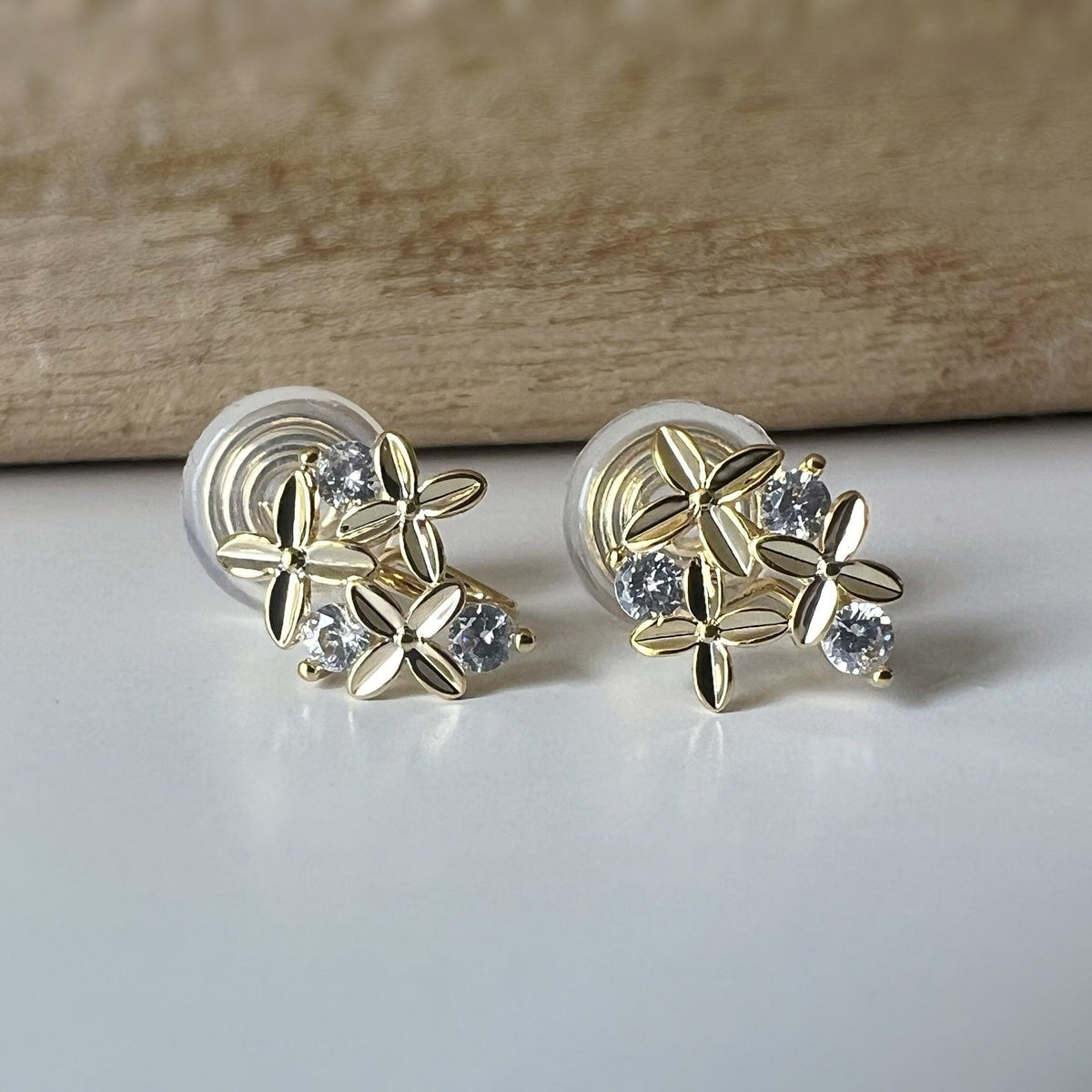 PAINLESS ! CLIPS U spiral earrings sweet Mini flowers with round zircon rhinestones. Comfortable Delicate Ear Clips