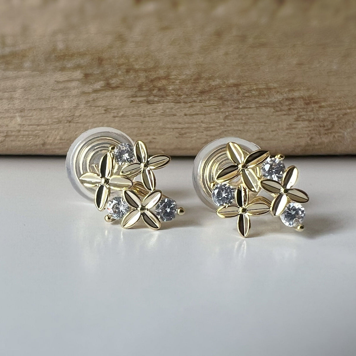 PAINLESS ! CLIPS U spiral earrings sweet Mini flowers with round zircon rhinestones. Comfortable Delicate Ear Clips