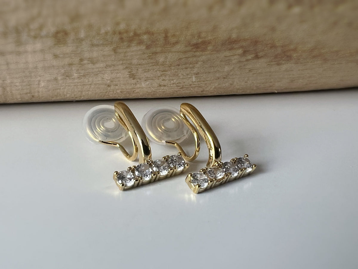 SANS DOULEUR ! Boucles d'oreilles CLIPS U spirale Barre Or avec Barre mini Zircon, plaqué d'Or Clips d'oreilles confortable.