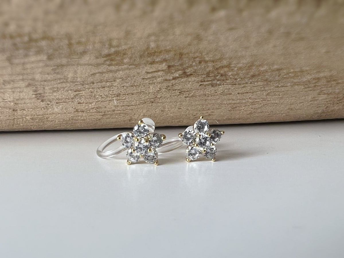 Mini CLIPS d'oreilles invisibles, Mini Fleur cinq pétales Or Zircon, Boucles d'oreilles clips confortable délicat minimaliste