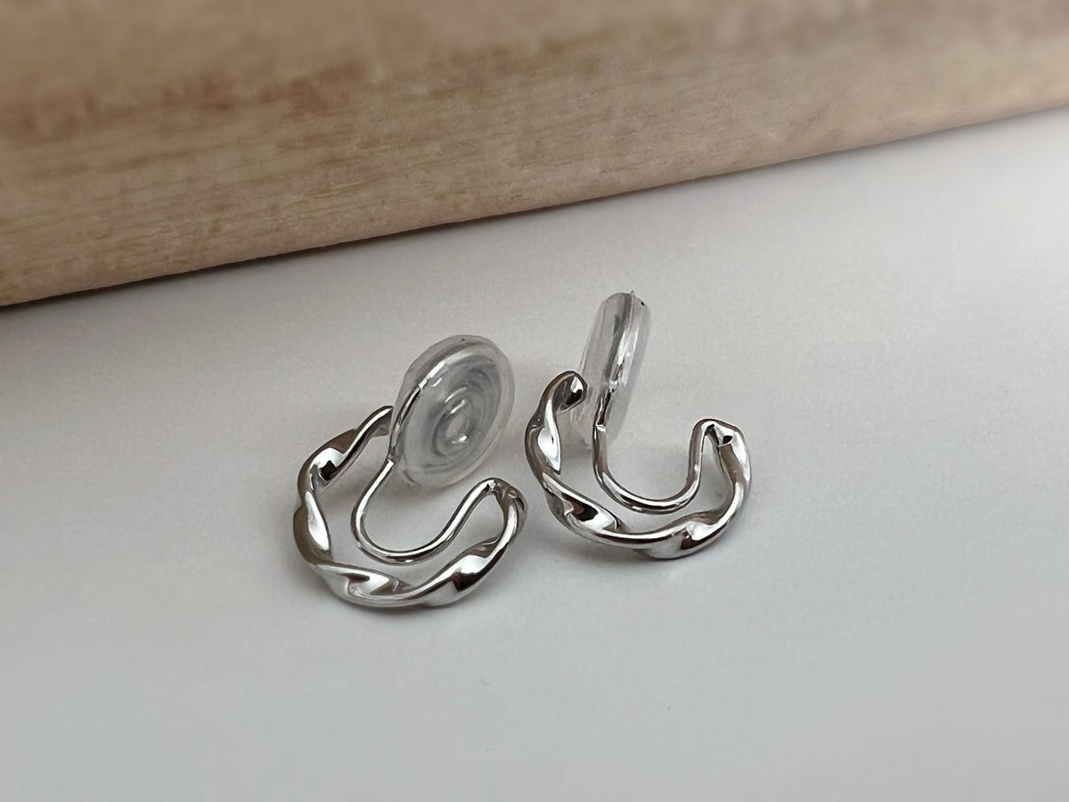 SANS DOULEUR ! Boucles d'oreilles CLIPS U spirale Mini Cercle torsadé couleur Or / Argent. Clips d'oreilles confortable Boucles Délicates