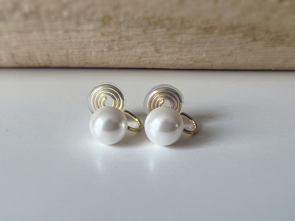 SANS DOULEUR ! Boucles d'oreilles CLIPS U spirale Perle blanche 8mm /10mm /12mm plaqué d'Or. Clips d'oreilles confortable.