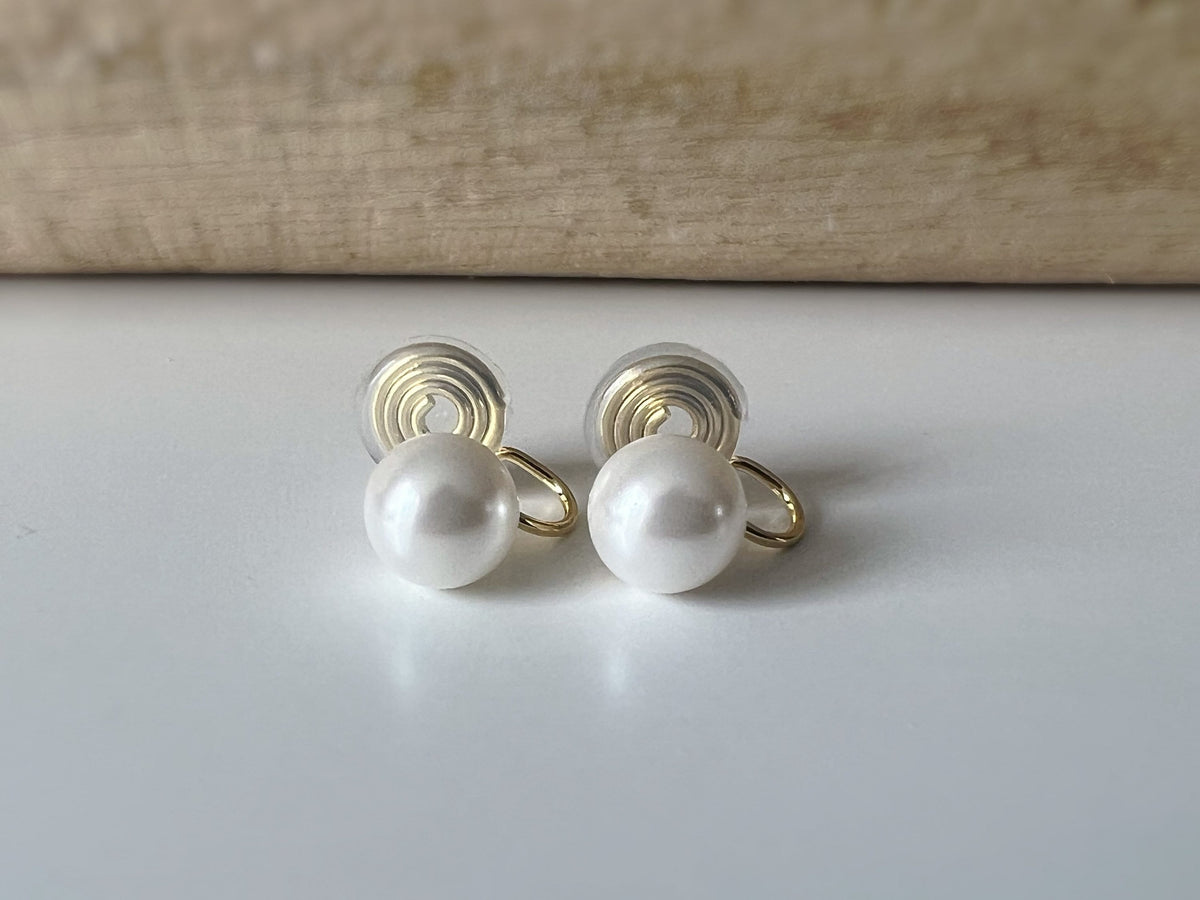 SANS DOULEUR ! Boucles d'oreilles CLIPS U spirale Perle blanche 8mm /10mm /12mm plaqué d'Or. Clips d'oreilles confortable.