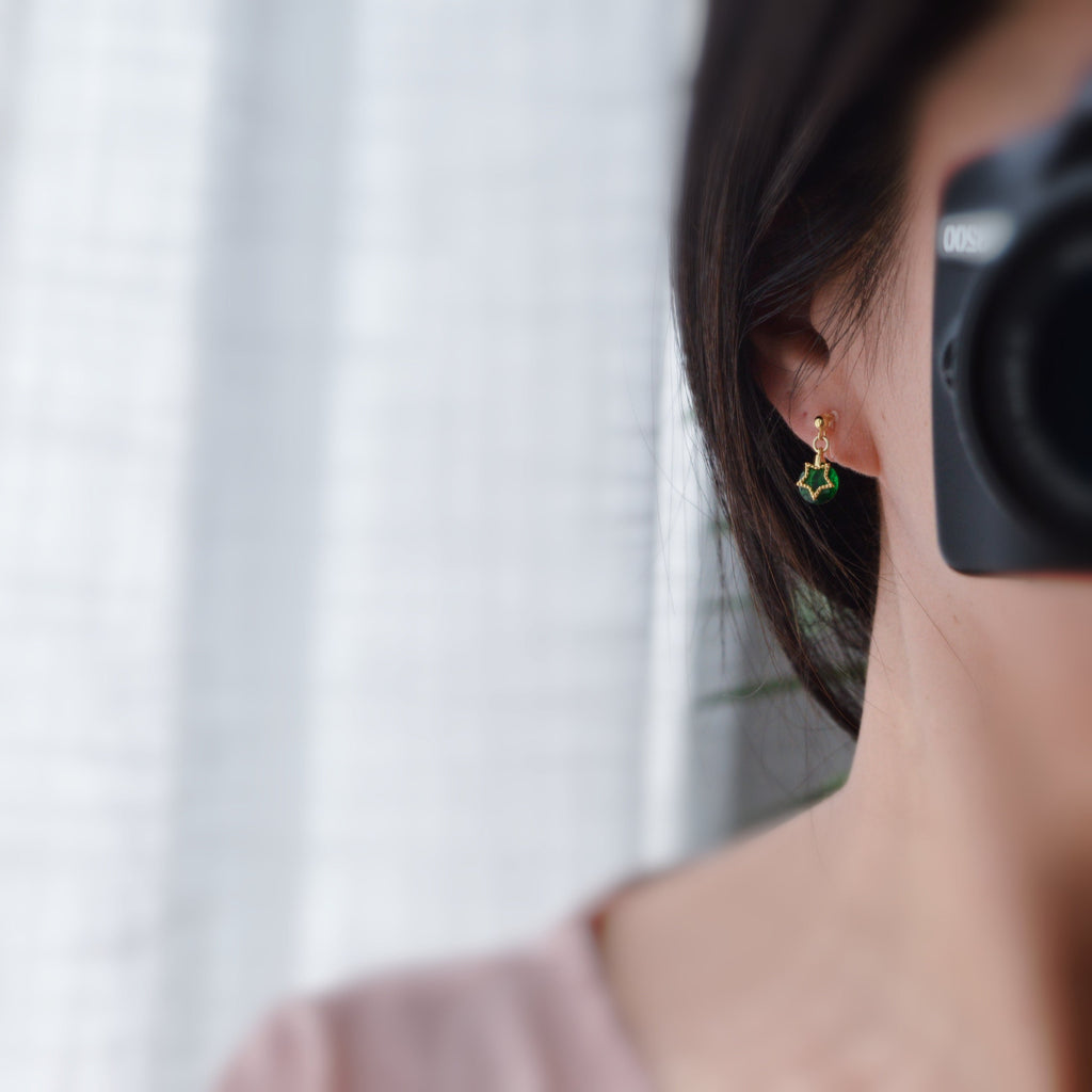 Mini 18K gold plated star dangling ear clips, round emerald zircon, comfortable delicate Invisible CLIPS earrings, Christmas