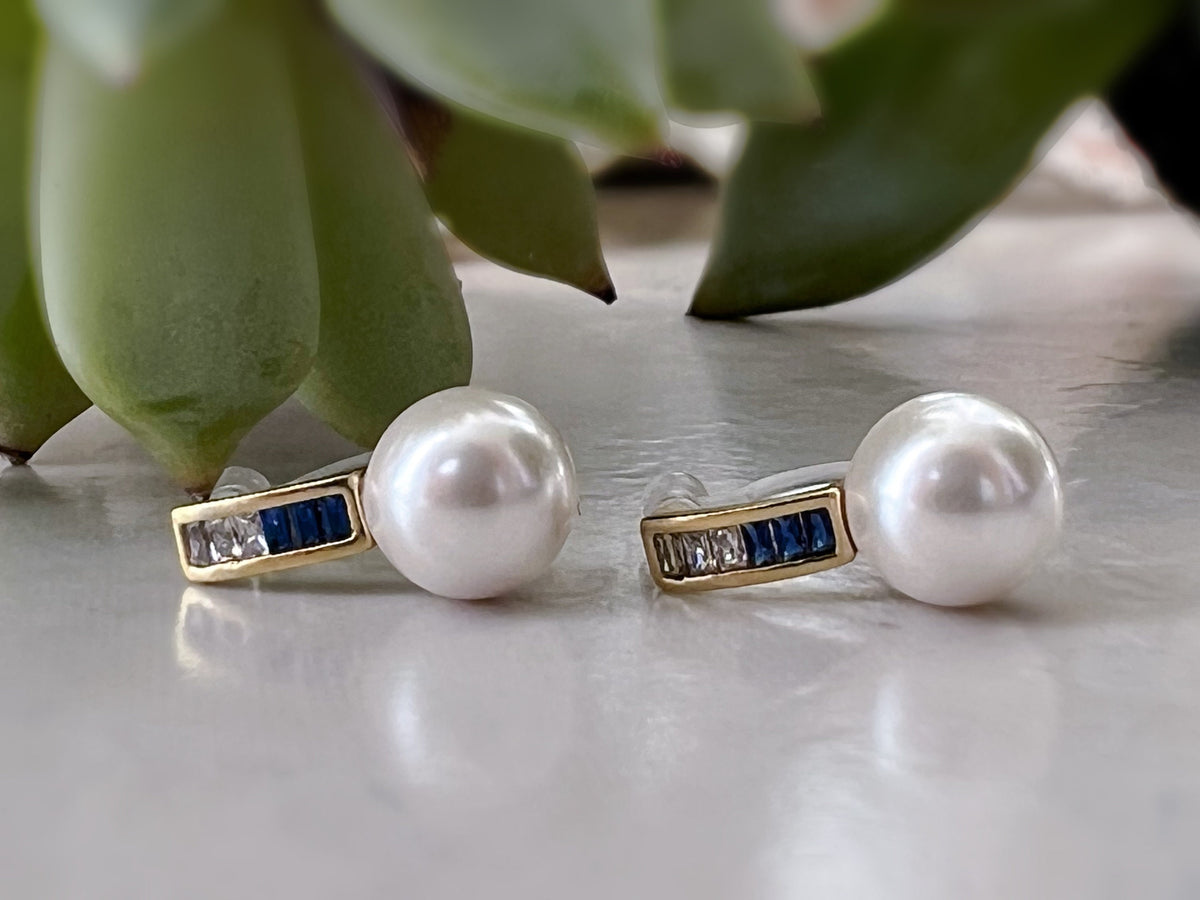 Invisible CLIPS earrings Gold Bar Mini transparent navy blue rectangle zircon, white pearl, Delicate ear clips.