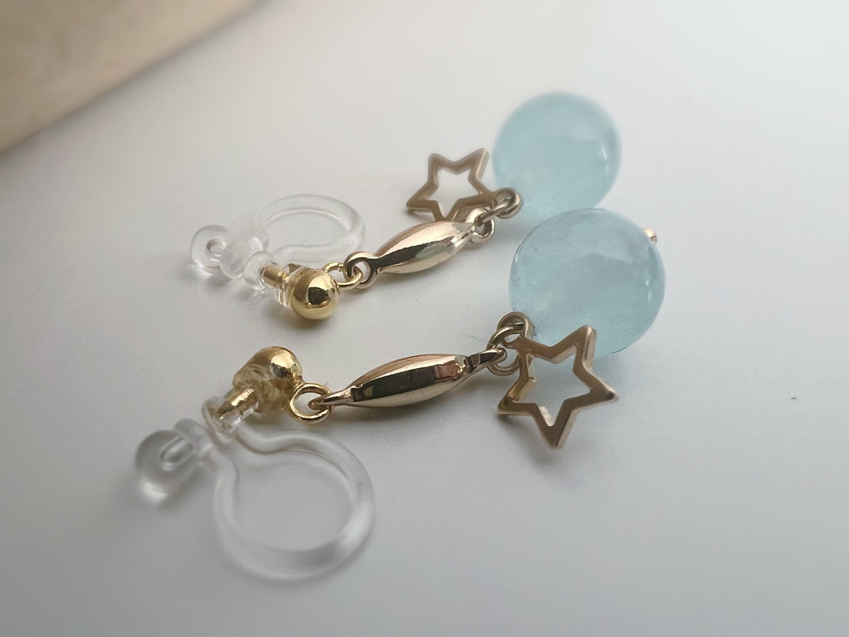 INVISIBLE CLIPS dangling earrings Gold, Pastel colored pearl macaroons Blue Pink Green Purple, Small hollow star.