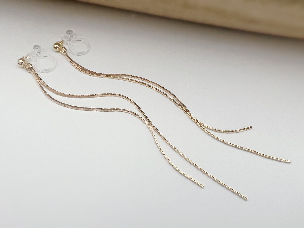 Longue Clips d'oreilles invisibles. Double chaîne or tassel. Boucles d'oreilles clips confortable pour oreilles non percées. Prêt à offrir.