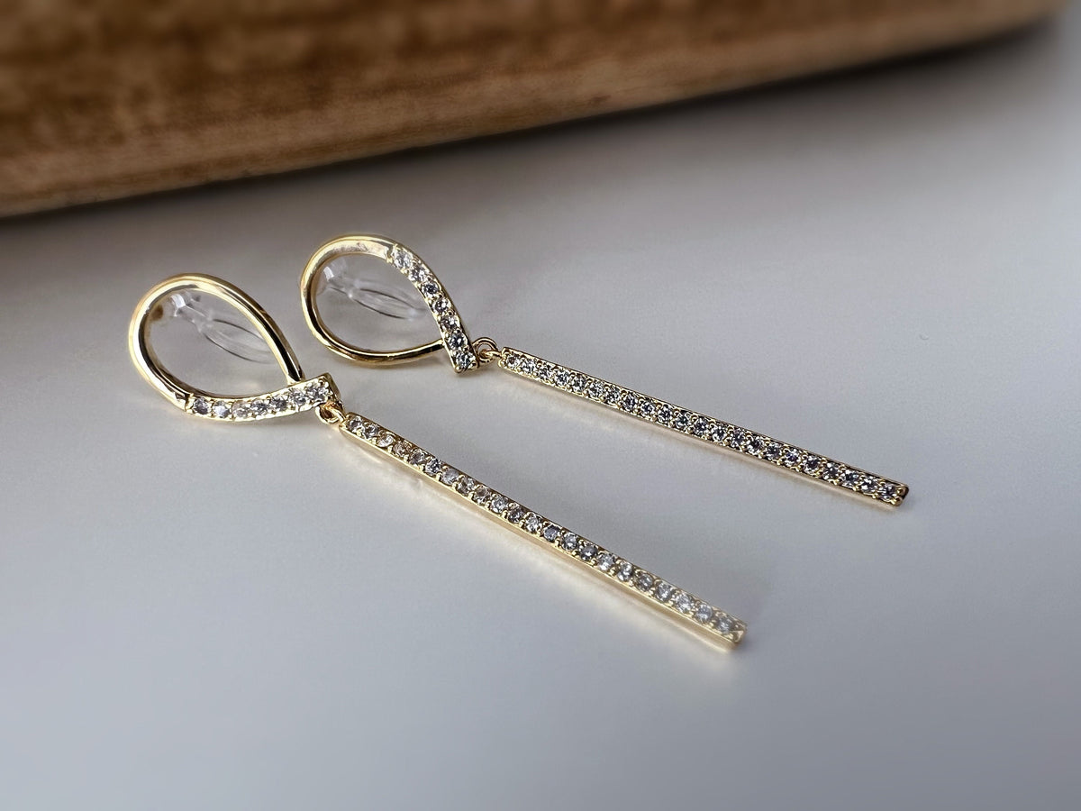 Long dangling ear clips lanyard Mini Zircon Bar, INVISIBLE Clip Earrings Gold Color. Daily jewelry.