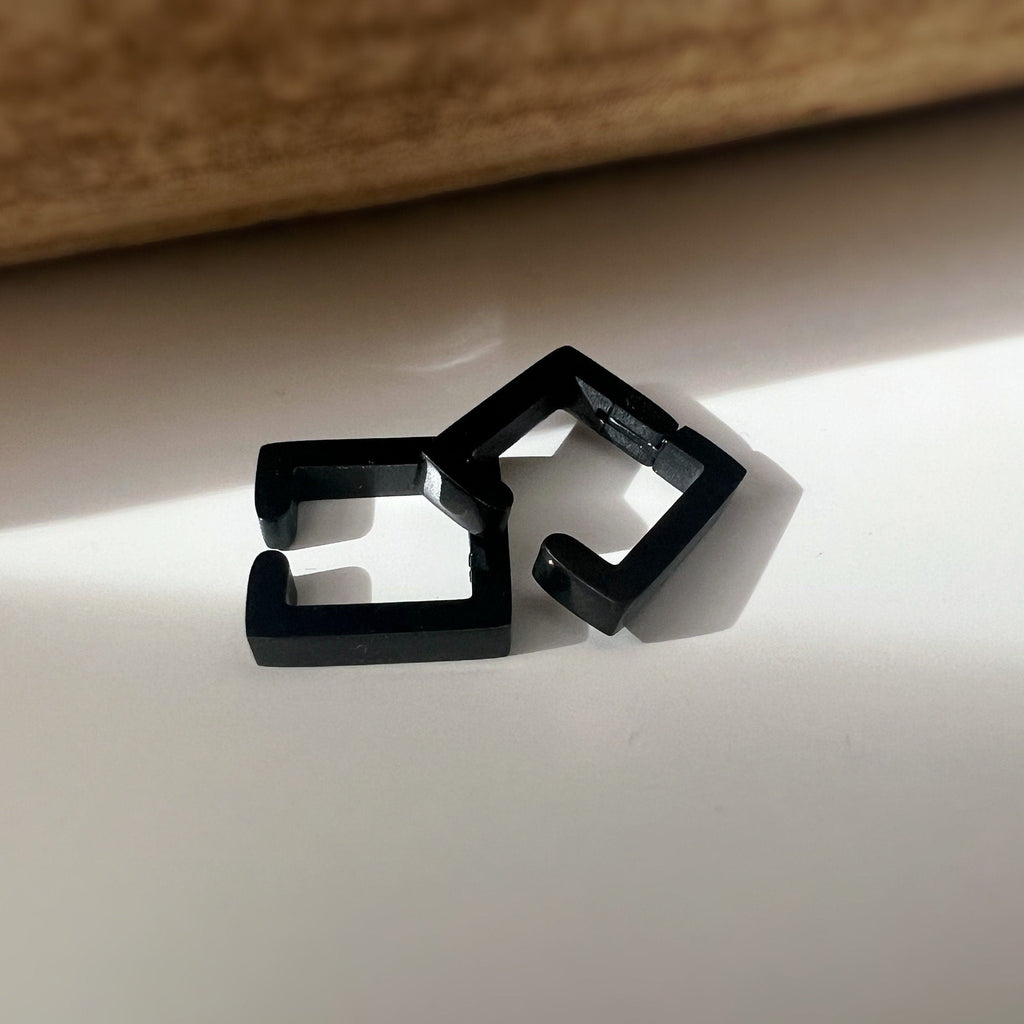 Boucles d'oreilles Rock CLIPS CLAMP carré Argent / Noir. clips d'oreilles pour Oreilles Non Percées. Bijoux quotidiens hommes femmes