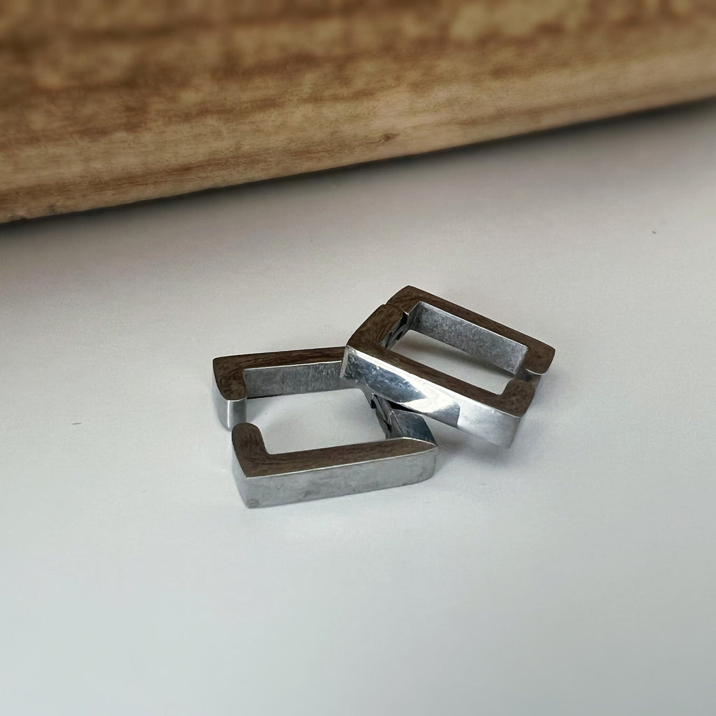 Boucles d'oreilles Rock CLIPS CLAMP carré Argent / Noir. clips d'oreilles pour Oreilles Non Percées. Bijoux quotidiens hommes femmes