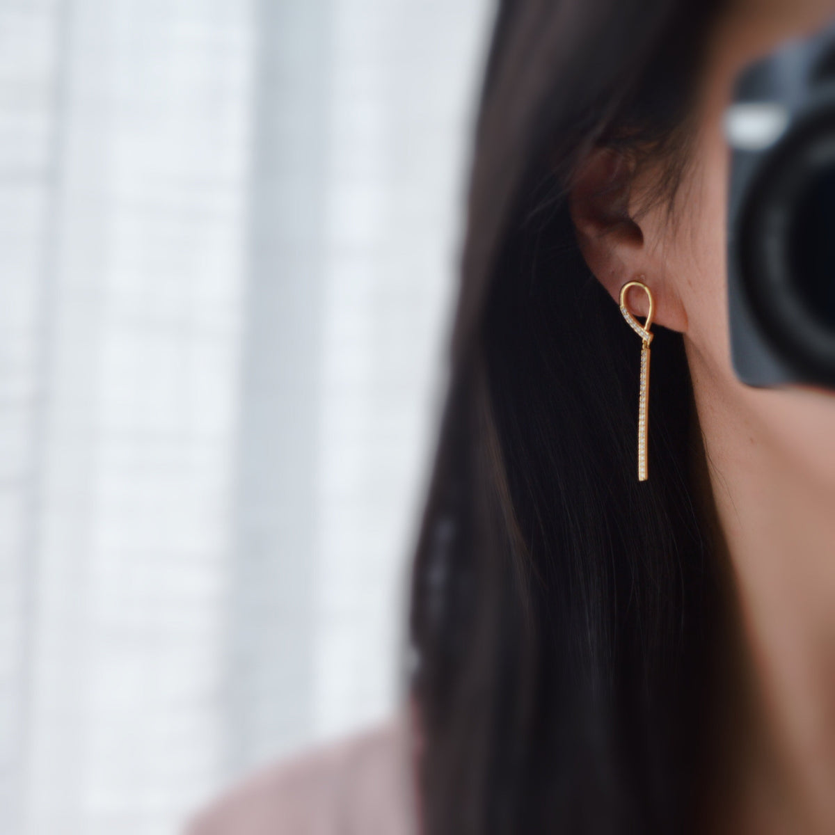 Long dangling ear clips lanyard Mini Zircon Bar, INVISIBLE Clip Earrings Gold Color. Daily jewelry.