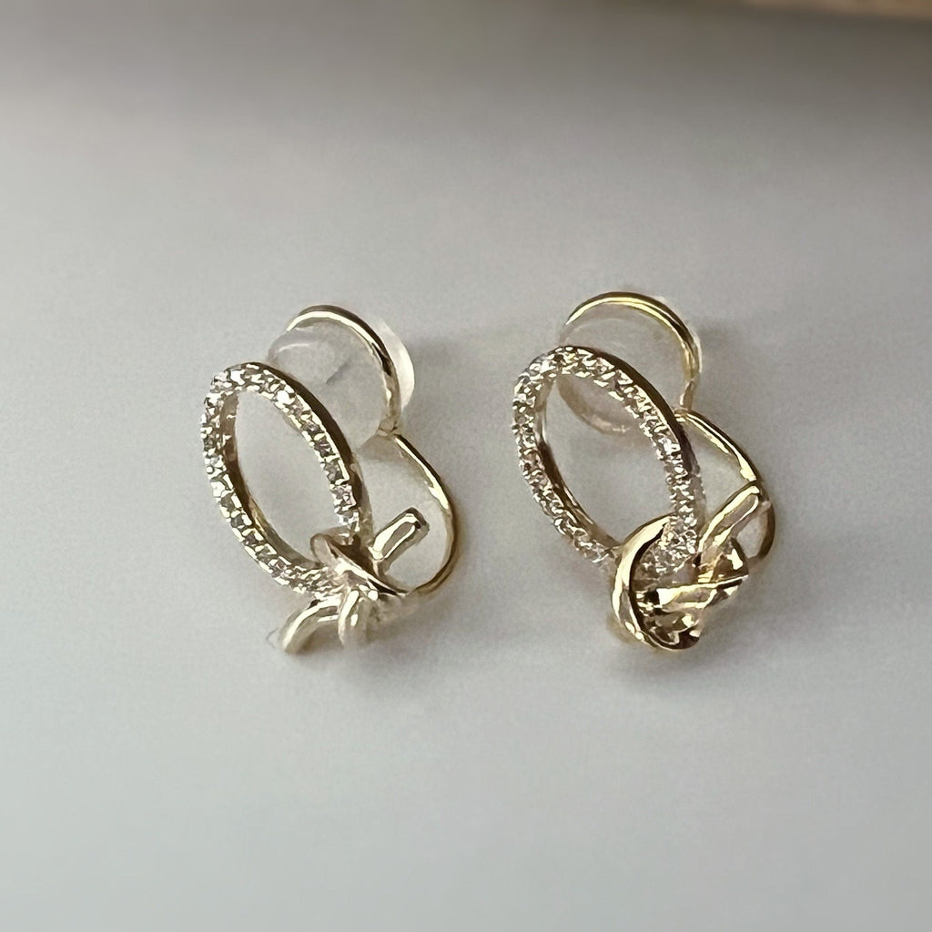SANS DOULEUR ! Boucles d'oreilles CLIPS U nœud plaqué d'Or Ovale mini zircon. Clips d'oreilles confortable Boucles Délicates