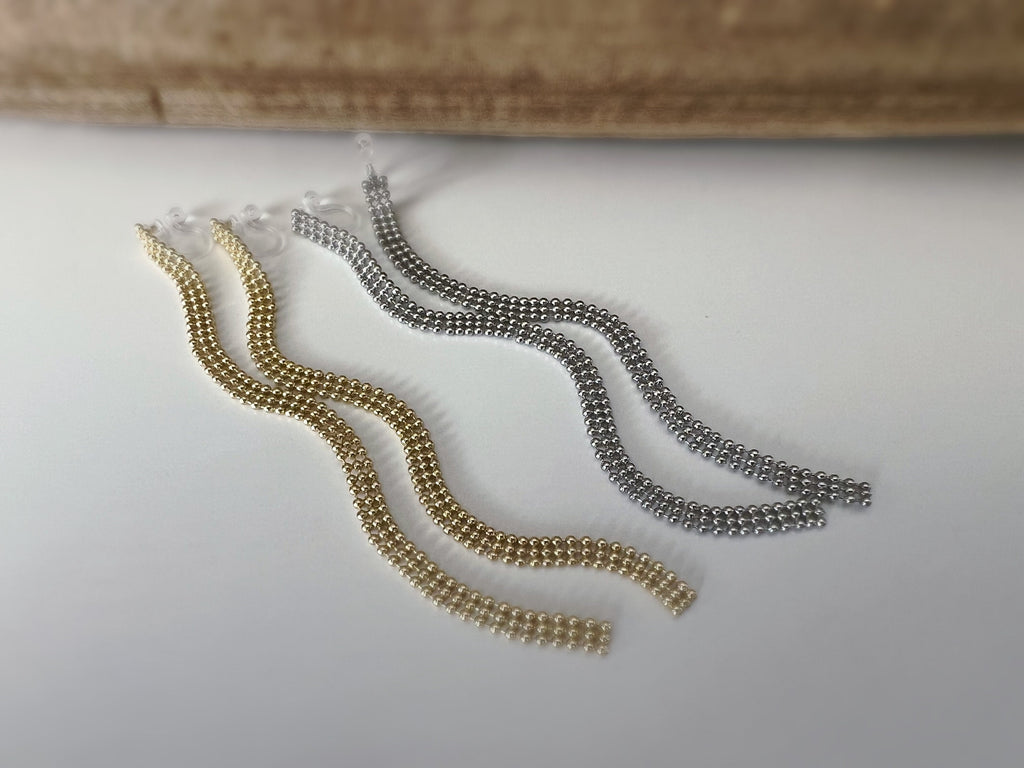 Super longues Boucles d'oreilles Clips INVISIBLES, Clips d'oreilles Chaîne Mini perles Argent / Or. Bijoux Minimaliste.