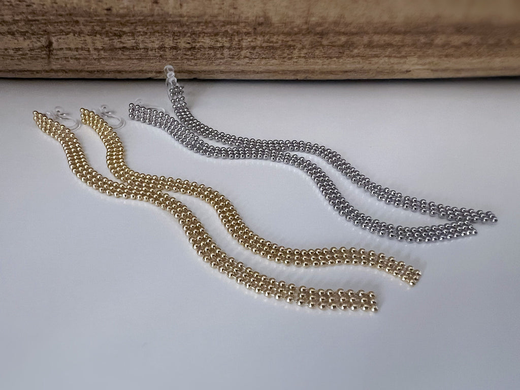 Super longues Boucles d'oreilles Clips INVISIBLES, Clips d'oreilles Chaîne Mini perles Argent / Or. Bijoux Minimaliste.