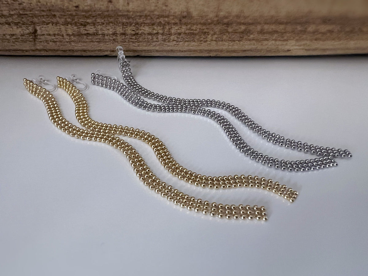 Super longues Boucles d'oreilles Clips INVISIBLES, Clips d'oreilles Chaîne Mini perles Argent / Or. Bijoux Minimaliste.