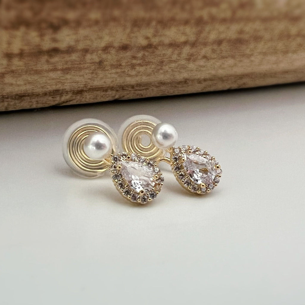 SANS DOULEUR ! Boucles d'oreilles CLIPS U spirale plaqué d'Or mini Perle blanche 4mm Goutte d'eau Zircon. Clips d'oreilles confortable.