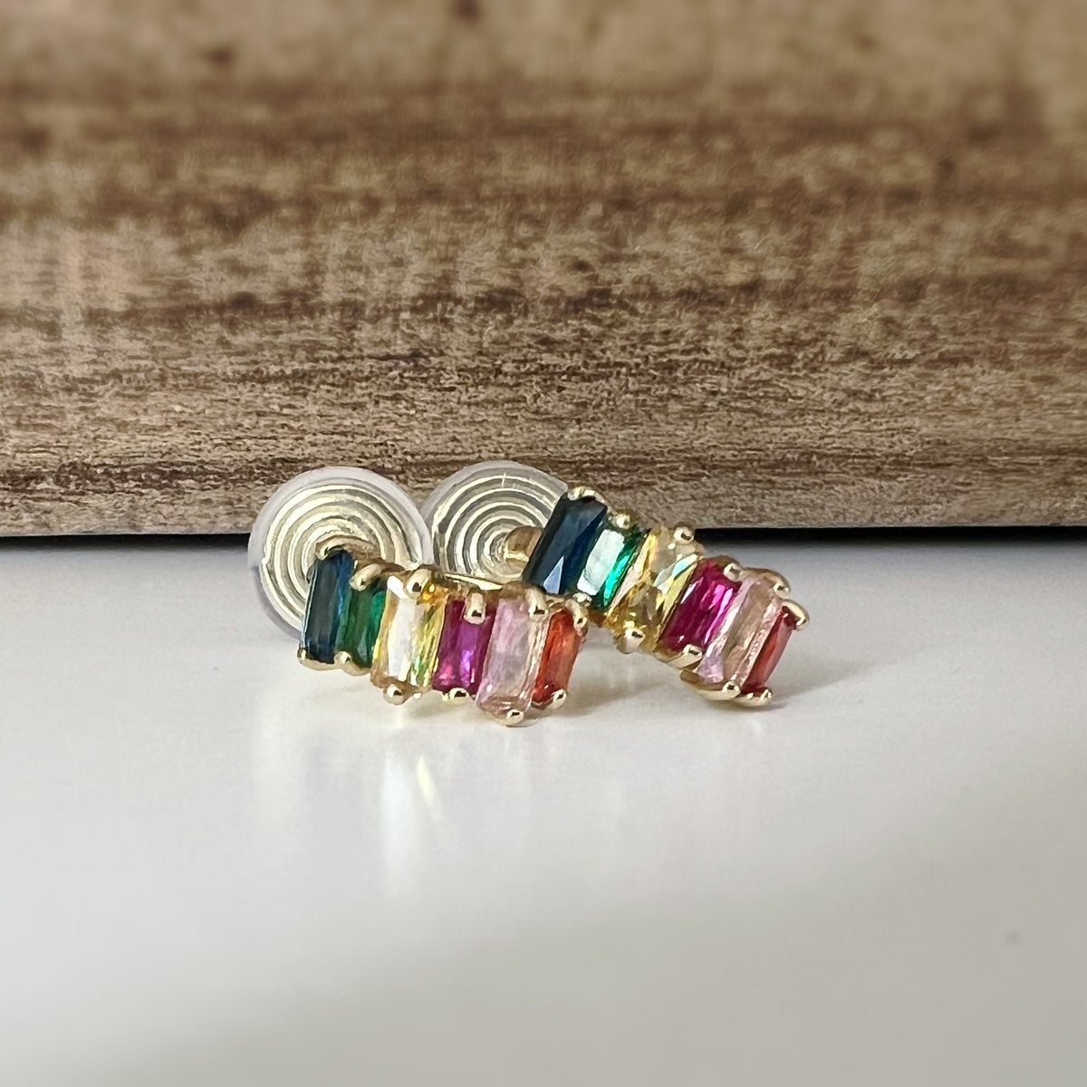 SANS DOULEUR ! Boucles d'oreilles CLIPS U spirale Cercle Mini Zircon rectangle coloré arc-en-ciel plaqué d'Or. Clips d'oreilles confortable.