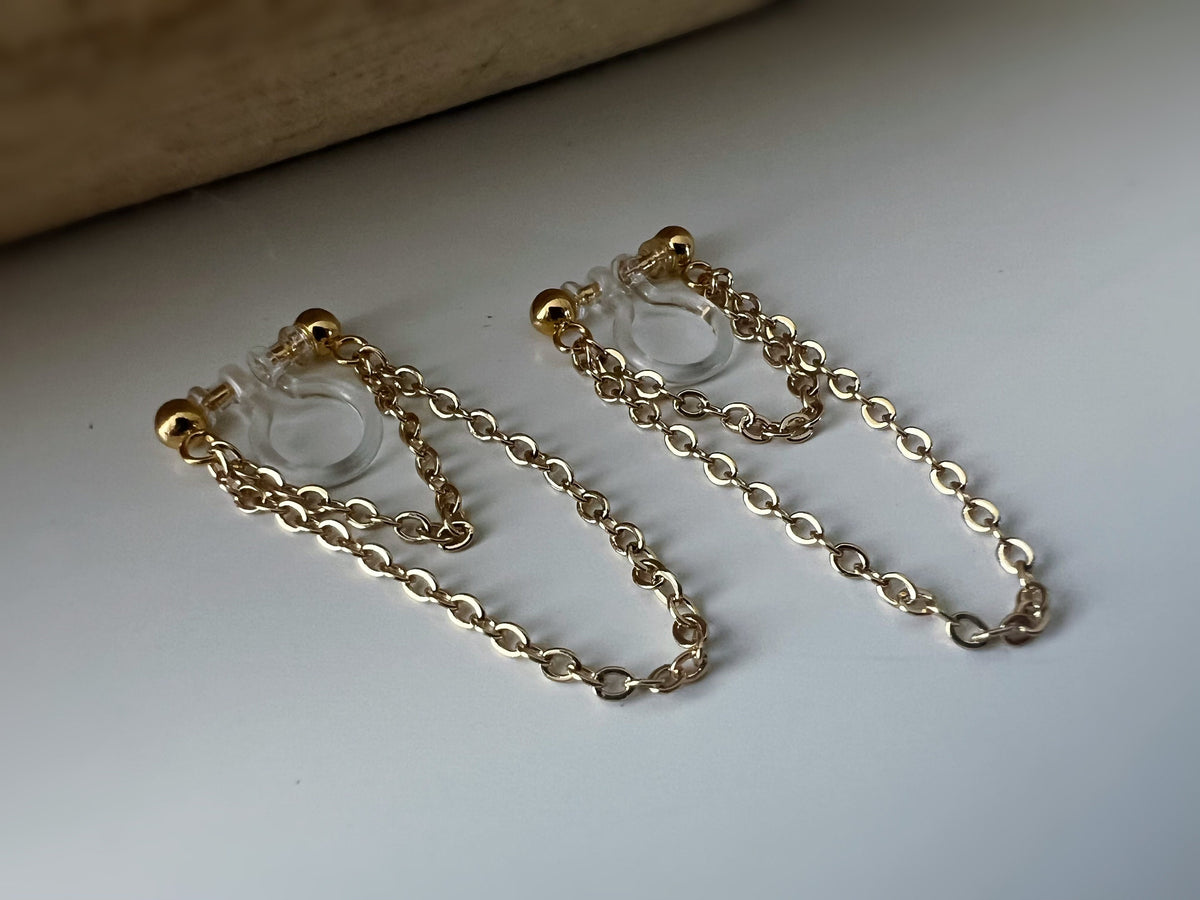 Boucles d'oreilles CLIPS INVISIBLE, Double Chaîne, Couleur Argent / Or, Clips d'oreilles pour oreilles non percées, tassel CLIPS.