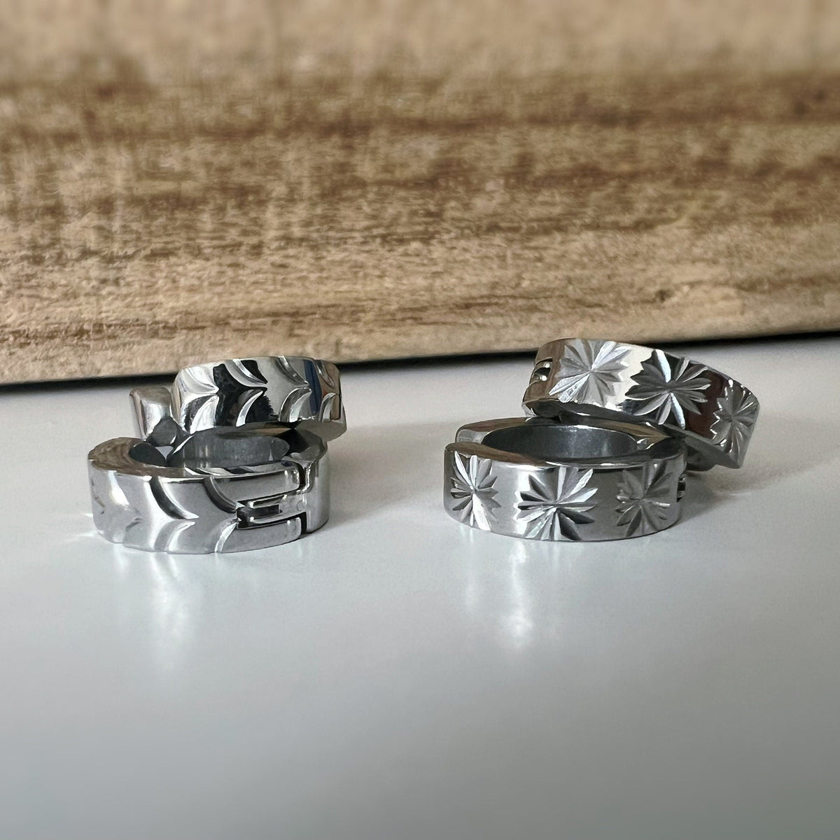 Boucles d'oreilles Rock CLIPS anneaux Argent givré Fleurs. Oreilles Non Percées. Bijoux quotidiens