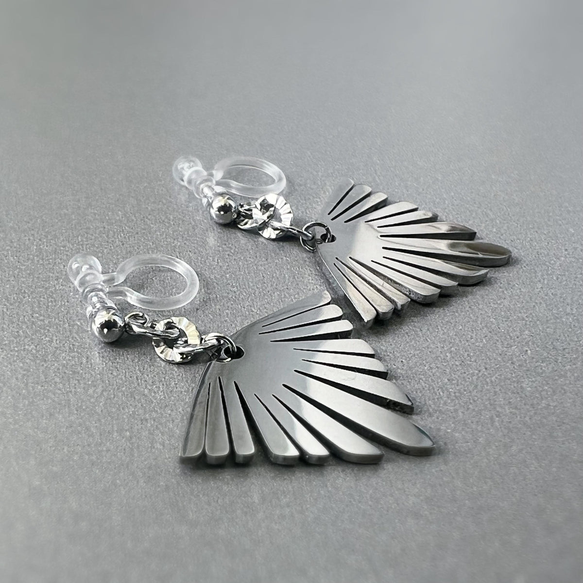 Boucles d'oreilles Clips INVISIBLES pendantes Chaîne tournesol pendentif bohème en acier inoxydable argent Clips confortable